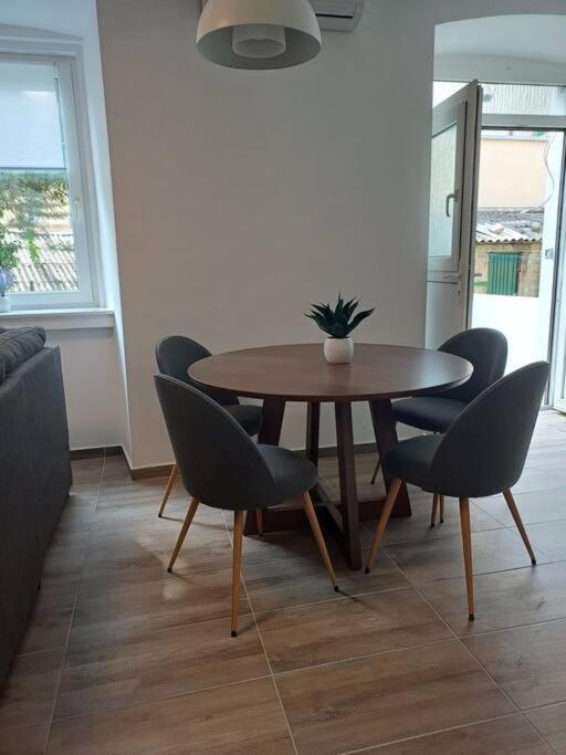 Central Vita Apartment Рієка Екстер'єр фото